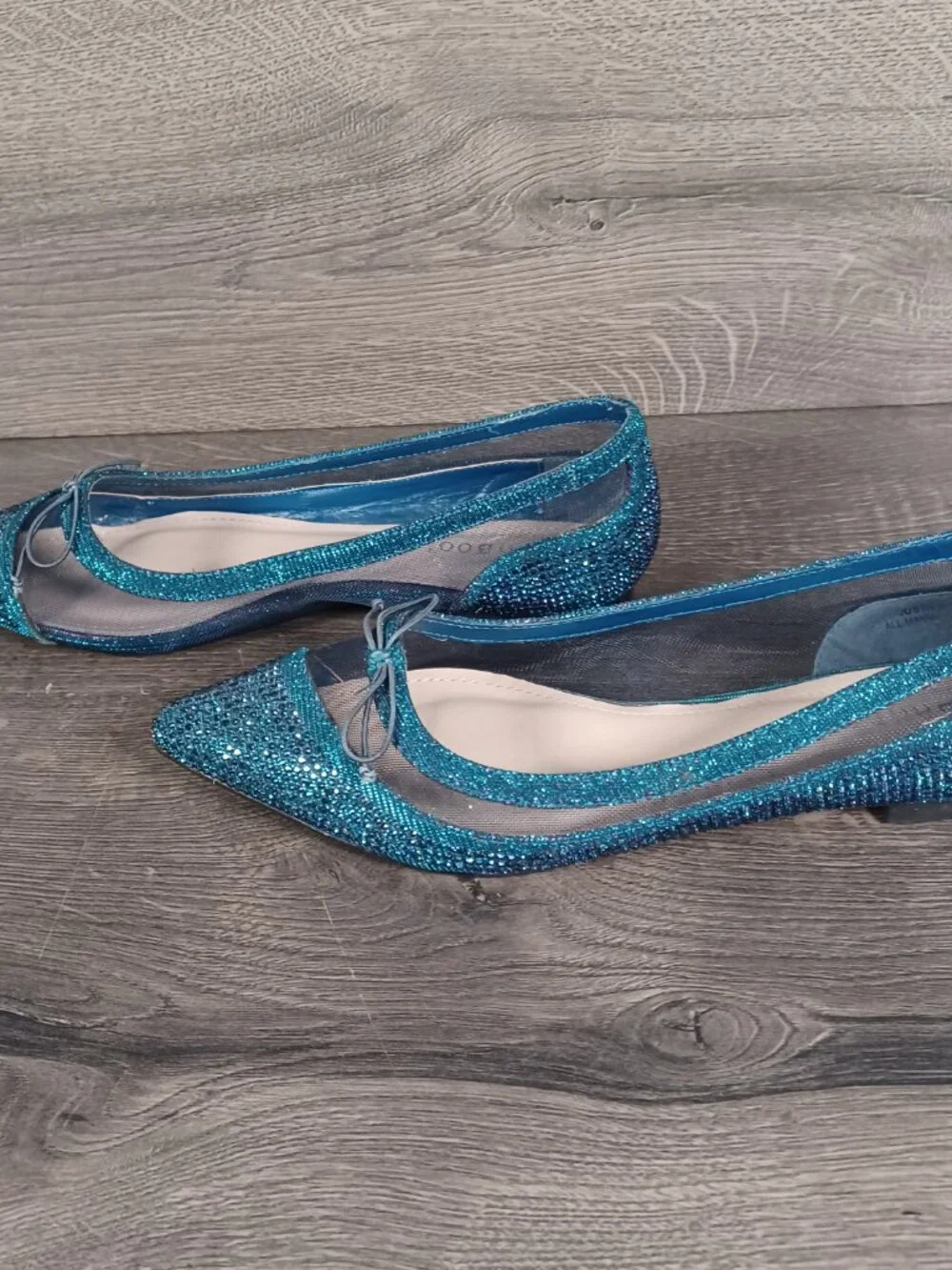 Bamboo Women's Size 6.5 Sparkly Blue Slip-On Pointed Toe Shoes